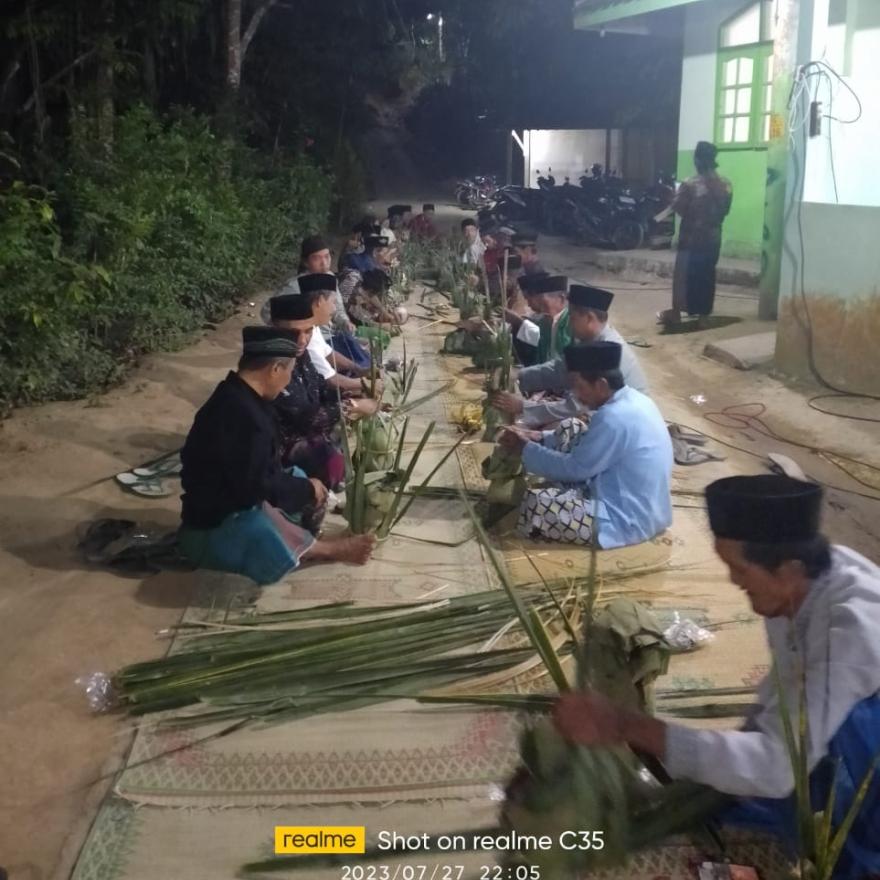 Peringati 10 Muharram, Warga Sangkrek Gelar Pengajian dan Makan Bersama